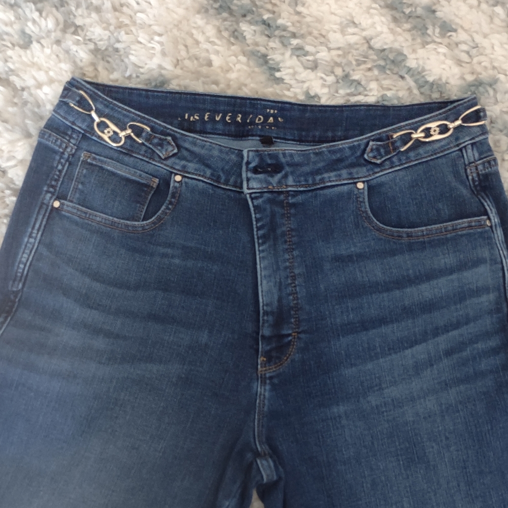Boot cut jeans